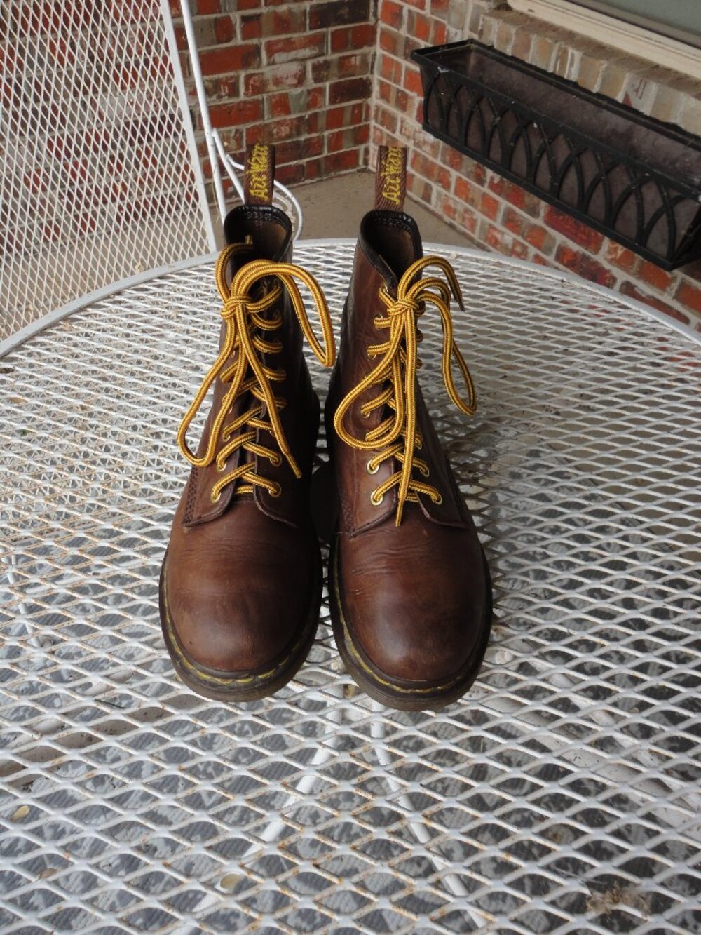DR MARTENS Women's Brown Leather Lace Up Combat Ankle Boots Size 8
